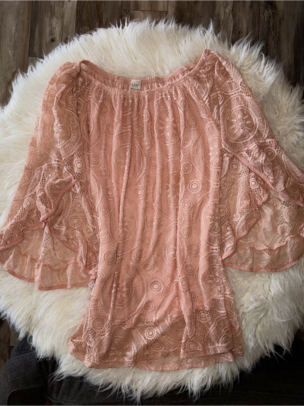 🤎 LILDY // Vintage Look Lace Tunic // Peach